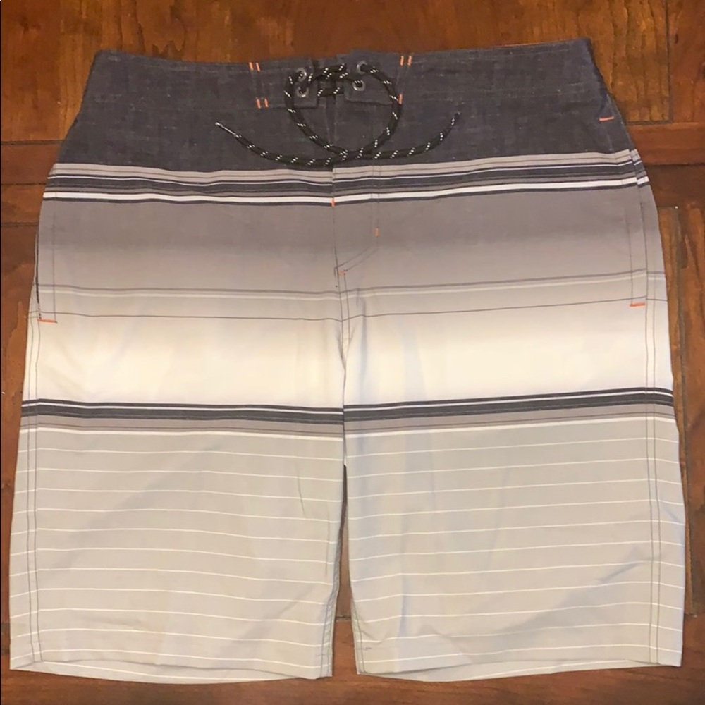 Men's lightweight Goodfellow & Co boardwalk shorts